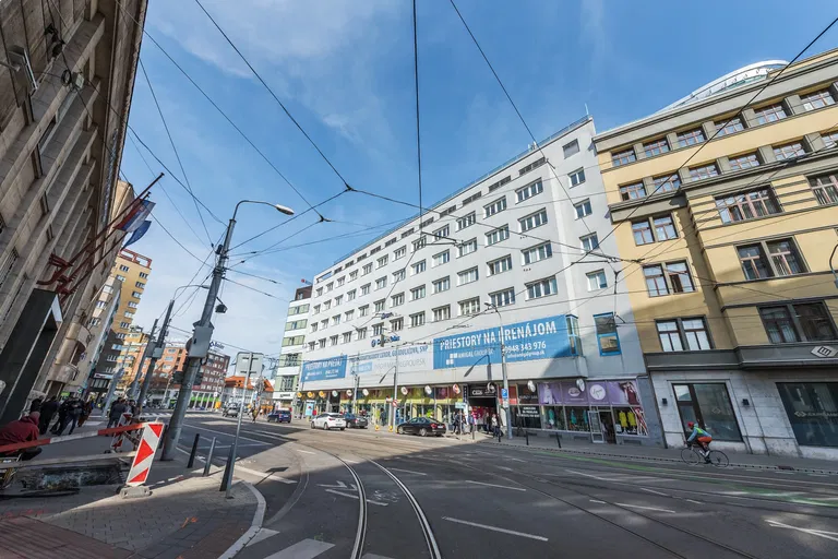 Štúrová, Staré Mesto - Bratislava I | Prenájom, Administratívna budova, 77 m²