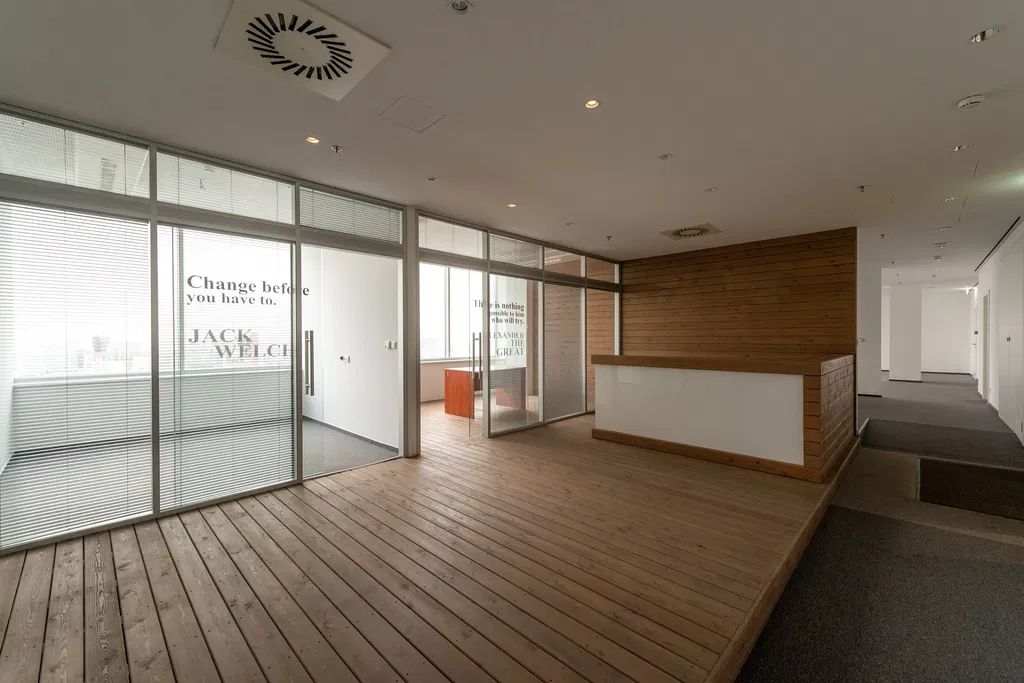 Vajnorská, Nové Mesto - Bratislava III | Prenájom, Administratívna budova, 2 593 m²