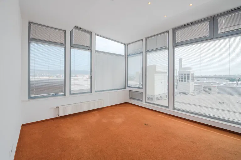 Rožňavská, Nové Mesto - Bratislava III | Prenájom, Kancelárie, 3983 m²