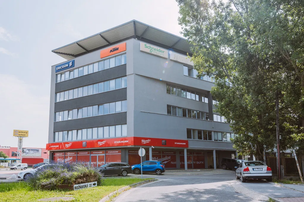 Rožňavská, Nové Mesto - Bratislava III | Prenájom, Administratívna budova, 3 983 m²