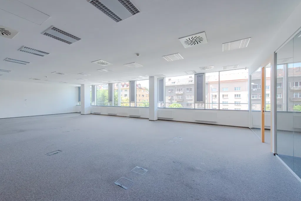 Karadžičova, Ružinov - Bratislava II | Prenájom, Administratívna budova, 4 925 m²