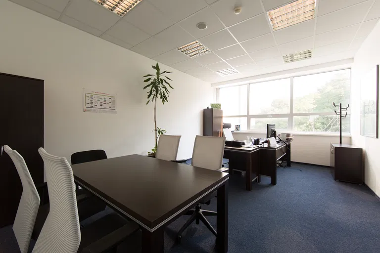 Slávičie údolie, Staré Mesto - Bratislava I | Prenájom, Kancelárie, 411 m²