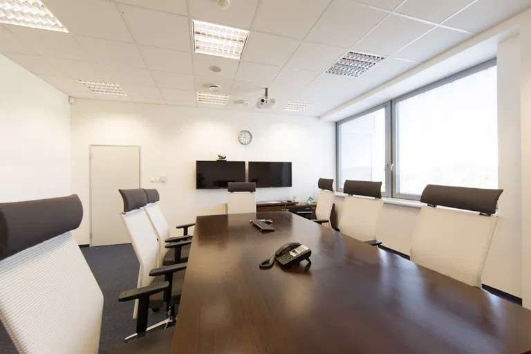 Slávičie údolie, Staré Mesto - Bratislava I | Prenájom, Kancelárie, 411 m²