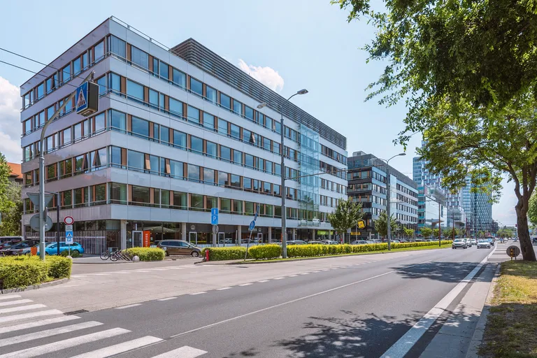 Karadžičova, Ružinov - Bratislava II | Prenájom, Administratívna budova, 350 m²