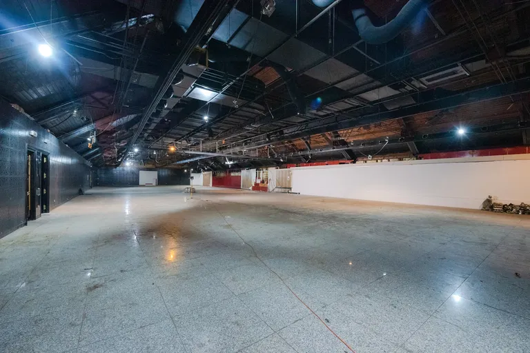 Cintorínska, Staré Mesto - Bratislava I | Prenájom, Obchodný priestor, 1 480 m²