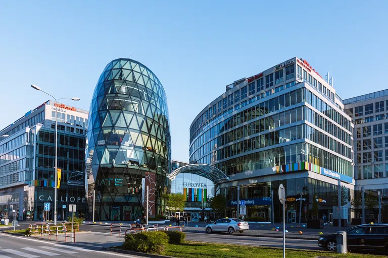 Pribinova, Ružinov - Bratislava II | Prenájom, Kancelárie, 324 m²