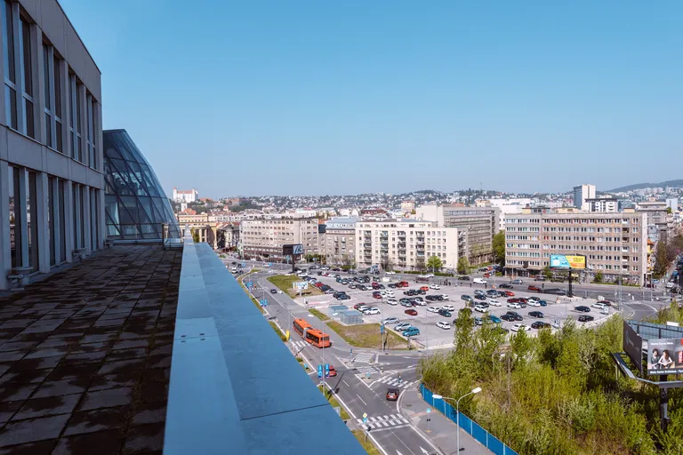 Pribinova, Ružinov - Bratislava II | Prenájom, Kancelárie, 1369 m²