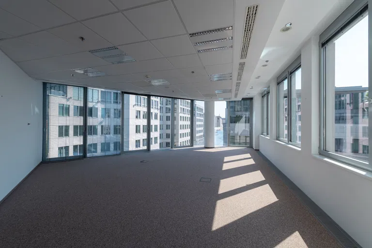 Pribinova - Bratislava II | Prenájom, Kancelárie, 1093 m²