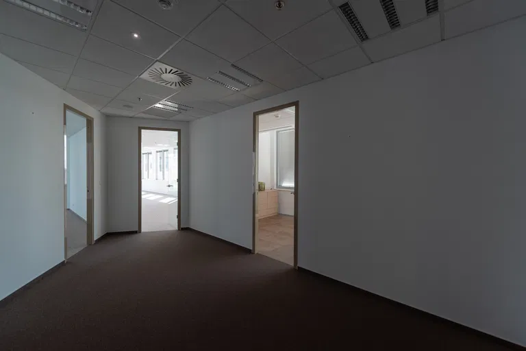 Pribinova, Ružinov - Bratislava II | Rent, Offices, 669 m²