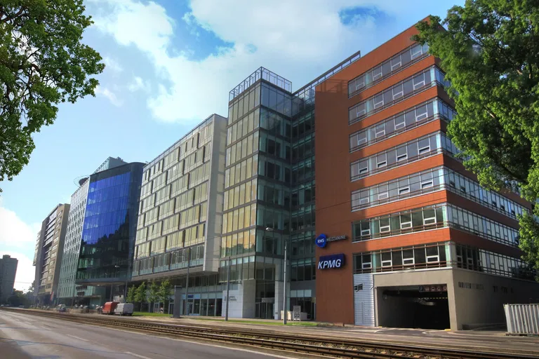 Dvořákovo nábrežie, Old Town - Bratislava I | Rent, Office building, 1 400 m²
