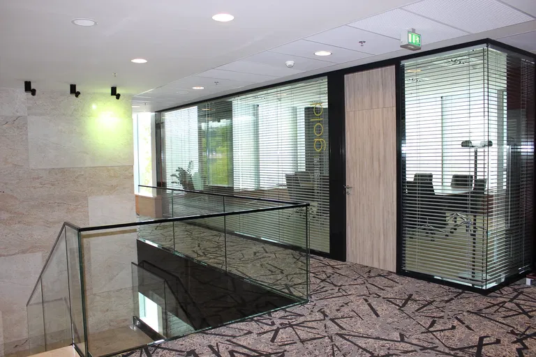 Dvořákovo nábrežie, Staré Mesto - Bratislava I | Prenájom, Administratívna budova, 1 400 m²