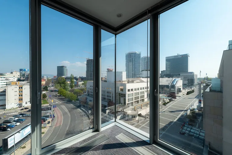 Pribinova, Ružinov - Bratislava II | Prenájom, Administratívna budova, 4 450 m²