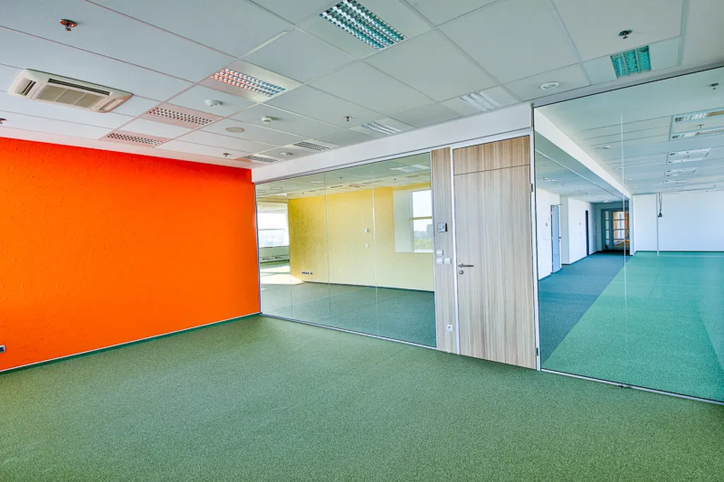 Pribinova, Ružinov - Bratislava II | Prenájom, Administratívna budova, 1 890 m²