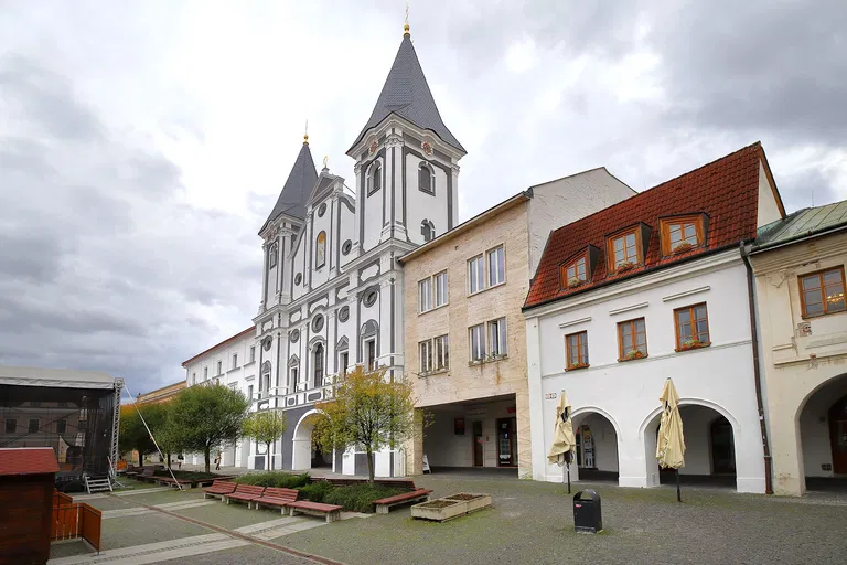 Žilina - Žilina | Sale, Office building, 916 m²