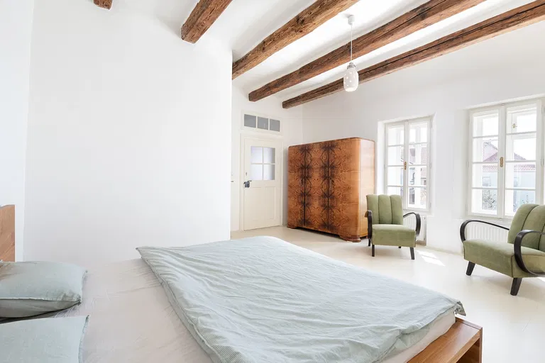 Husova, Mikulov - Břeclav | Sale, House, Seven-bedroom (8+kk), 504 m²