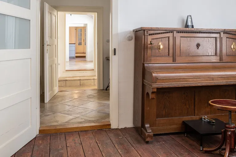 Husova, Mikulov - Břeclav | Sale, House, Seven-bedroom (8+kk), 504 m²