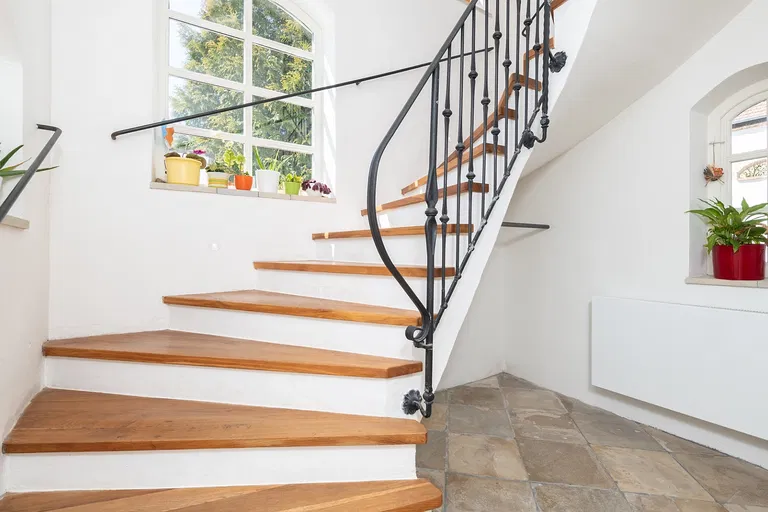 Husova, Mikulov - Břeclav | Sale, House, Seven-bedroom (8+kk), 504 m²
