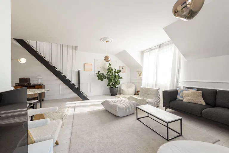 Legionárska, Staré Mesto - Bratislava I | Sale, Apartment, Two-bedroom (3+kk), 151 m²