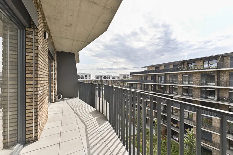 Fialová, Petržalka - Bratislava V | Predaj, Byt, 2-izbový, 66 m²