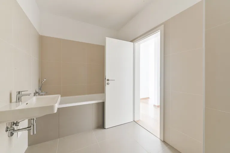 Fialová, Petržalka - Bratislava V | Sale, Apartment, One-bedroom (2+kk), 62 m²