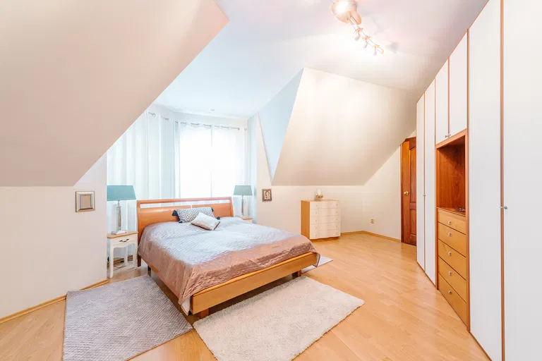 Gladiolova, Zobor - Nitra | Sale, House, Five-bedroom (6+kk), 670 m²