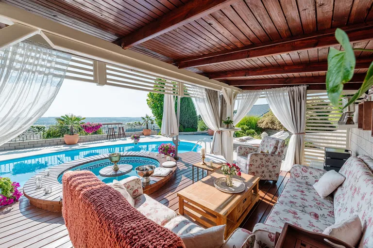 Gladiolova, Zobor - Nitra | Sale, House, Five-bedroom (6+kk), 670 m²