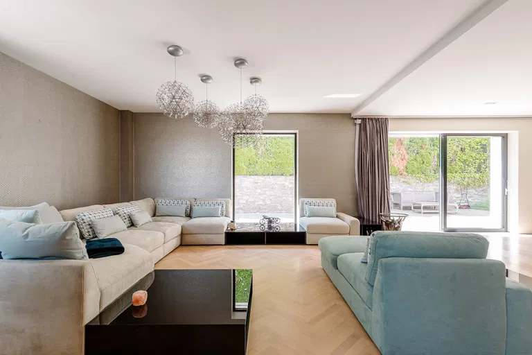 Červeňova, Staré Mesto - Bratislava I | Predaj, Rodinný dom, 6-izbový, 811 m²