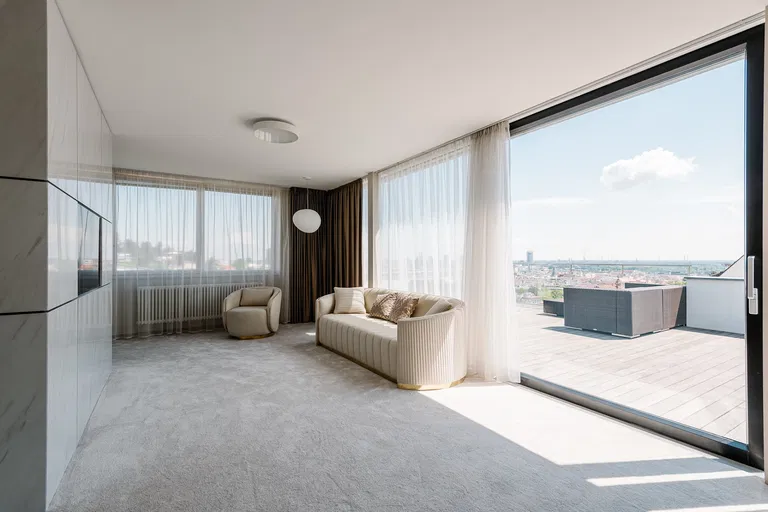 Červeňova, Staré Mesto - Bratislava I | Predaj, Rodinný dom, 6-izbový, 811 m²