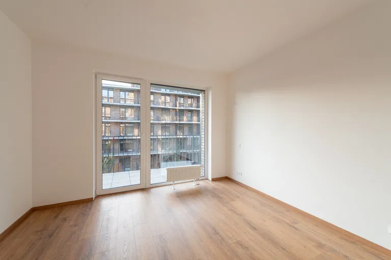 Fialová, Petržalka - Bratislava V | Predaj, Byt, 2-izbový, 65 m²