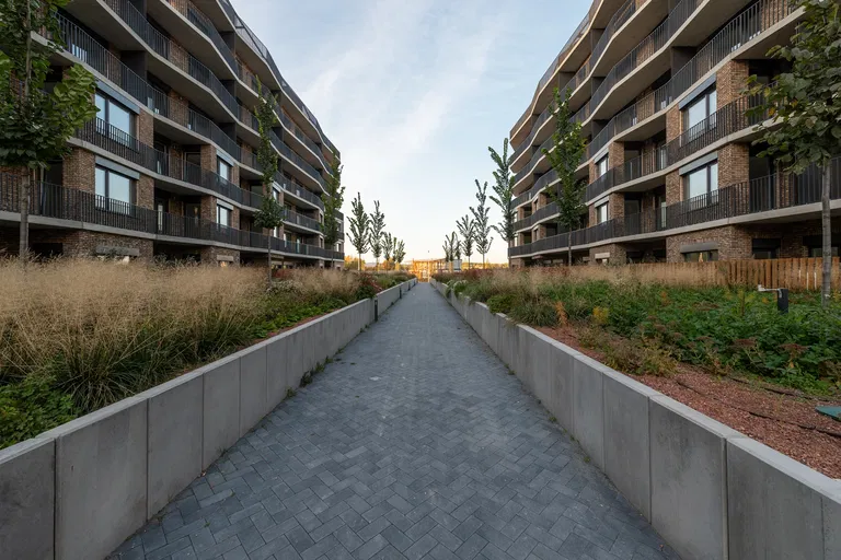 Fialová, Petržalka - Bratislava V | Predaj, Byt, 2-izbový, 65 m²
