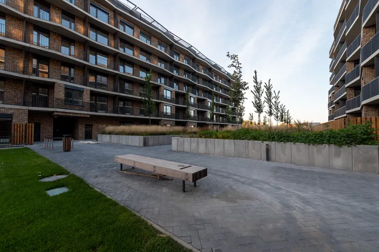 Fialová, Petržalka - Bratislava V | Predaj, Byt, 2-izbový, 65 m²