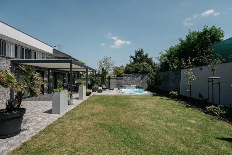 Hájecká, Chýně - Praha-západ | Predaj, Rodinný dom, 5-izbový, 439 m²