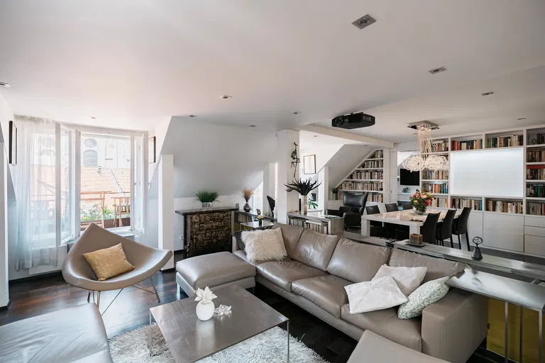 Vejvodova, Staré Město - Praha 1 | Predaj, Byt, 5-izbový, 242 m²