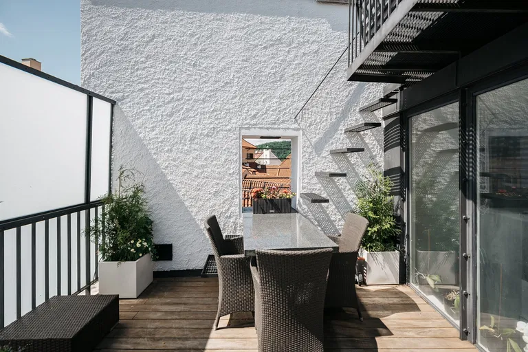 Vejvodova, Staré Město - Praha 1 | Predaj, Byt, 5-izbový, 242 m²