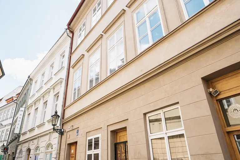 Vejvodova, Staré Město - Praha 1 | Predaj, Byt, 5-izbový, 242 m²