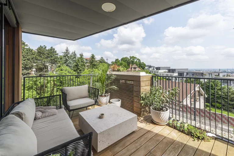 Jeséniova, Nové Mesto - Bratislava III | Sale, Apartment, Three-bedroom (4+kk), 150 m²