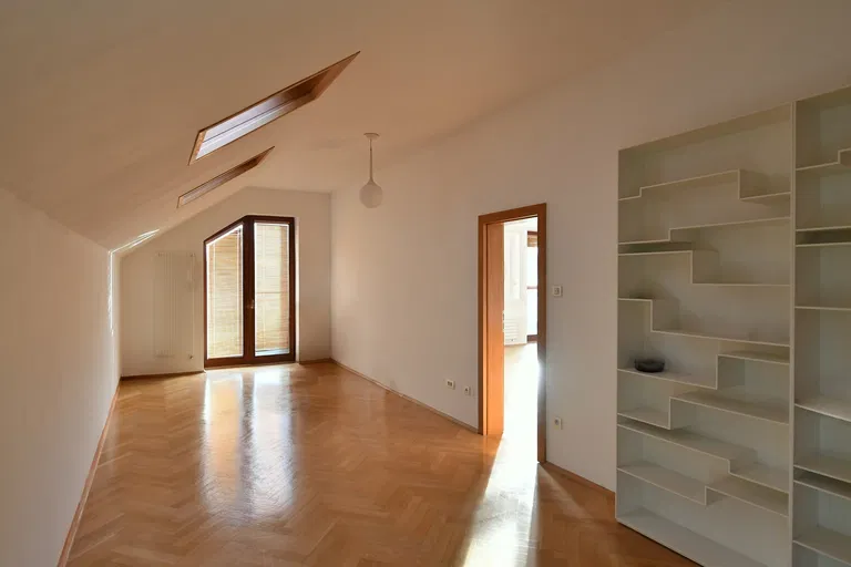 Oblouková, Ohrobec - Praha-západ | Predaj, Rodinný dom, 5-izbový, 350 m²