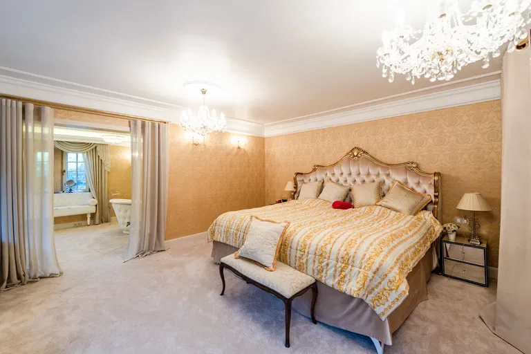 Okružná, Pezinok - Pezinok | Predaj, Rodinný dom, 12-izbový, 870 m²