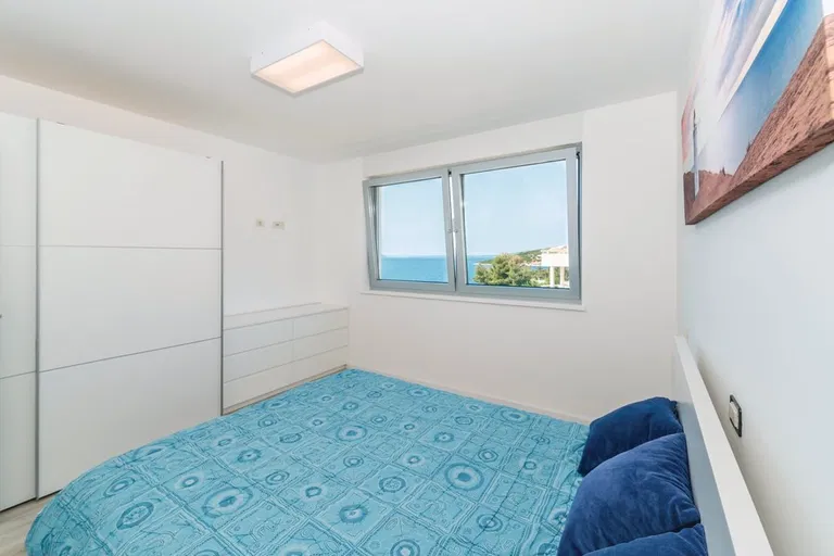 Croatia, Northern Dalmatia - Island Pag | Sale, Apartment, Three-bedroom (4+kk), 220 m²