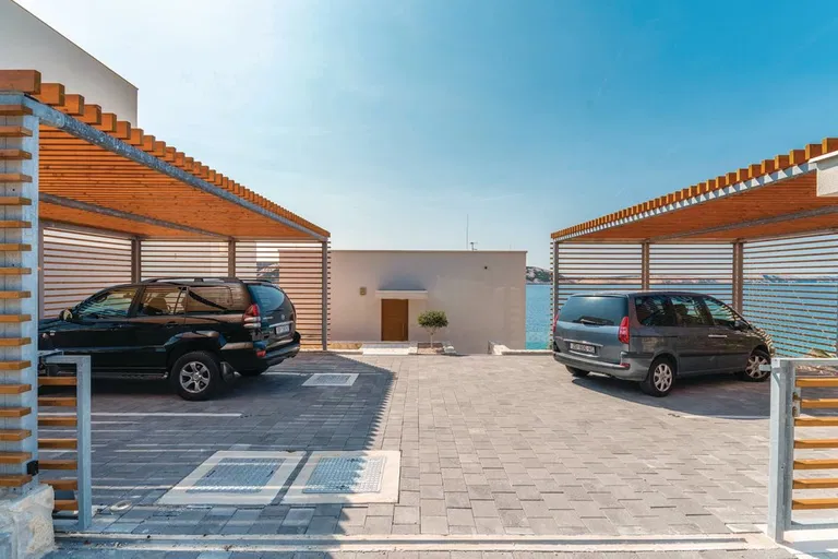 Croatia, Northern Dalmatia - Island Pag | Sale, Apartment, Three-bedroom (4+kk), 220 m²