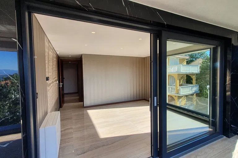 Chorvátsko, Prímorsko-gorskokotarská župa - Krk | Predaj, Byt, 4-izbový, 175 m²