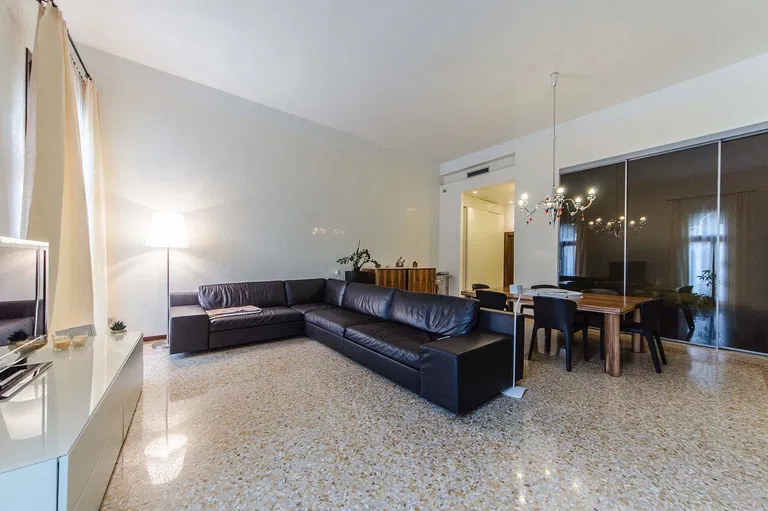 Taliansko, Benátsko - Benátky | Predaj, Byt, 2-izbový, 160 m²