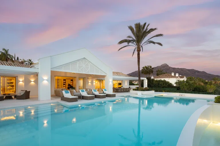 Spain, Andalusia - Archidona | Sale, House, Eight-bedroom (9+1), 1 176 m²