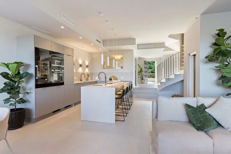 Spain, Andalusia - Benahavís | Sale, House, Four-bedroom (5+kk), 269 m²
