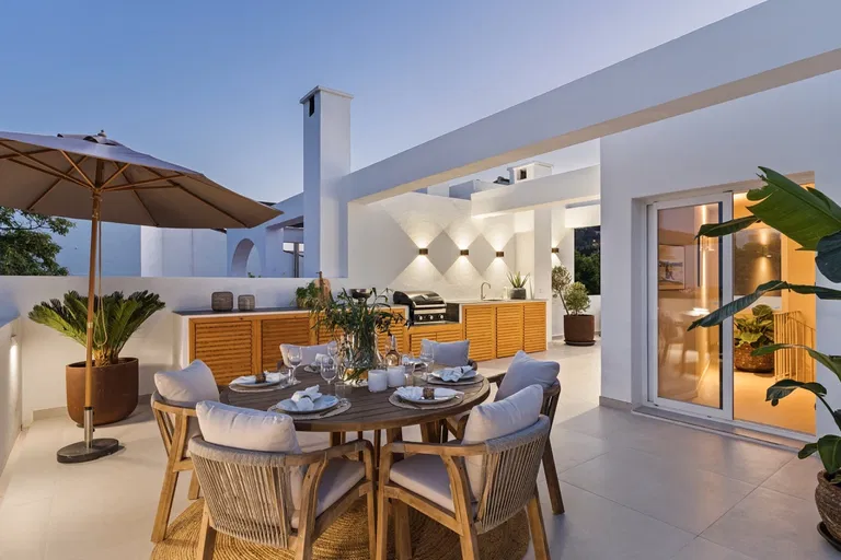 Spain, Andalusia - Benahavís | Sale, House, Four-bedroom (5+kk), 269 m²