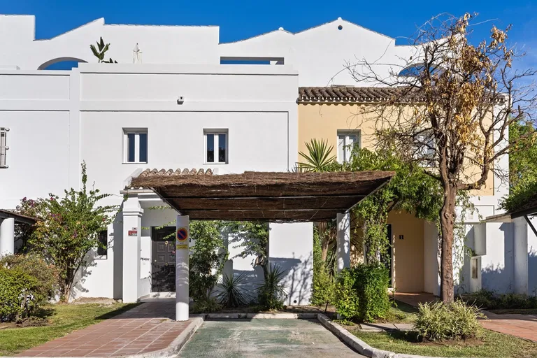 Spain, Andalusia - Benahavís | Sale, House, Four-bedroom (5+kk), 269 m²