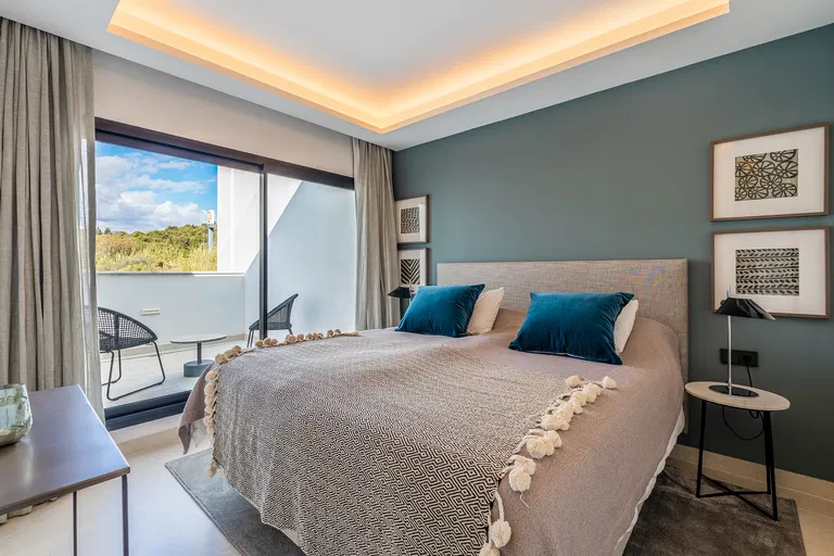 Spain, Andalusia - Estepona | Sale, House, Seven-bedroom (8+kk)