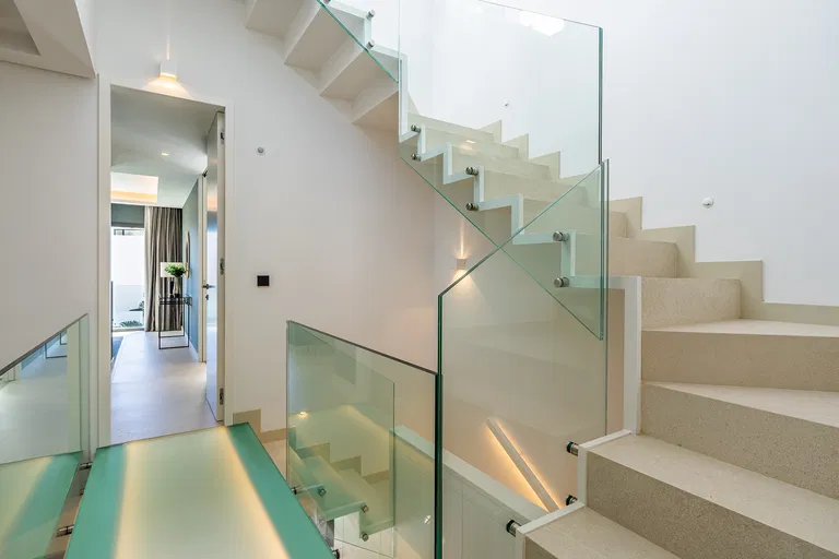 Spain, Andalusia - Estepona | Sale, House, Seven-bedroom (8+kk)
