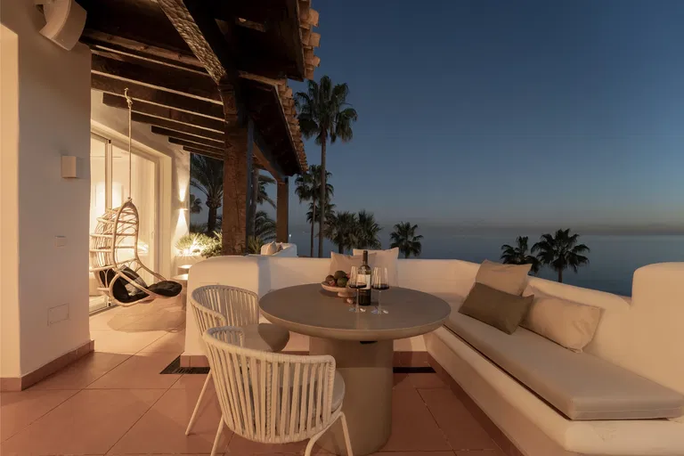 Spain, Andalusia - Estepona | Sale, Apartment, Two-bedroom (3+1), 247 m²