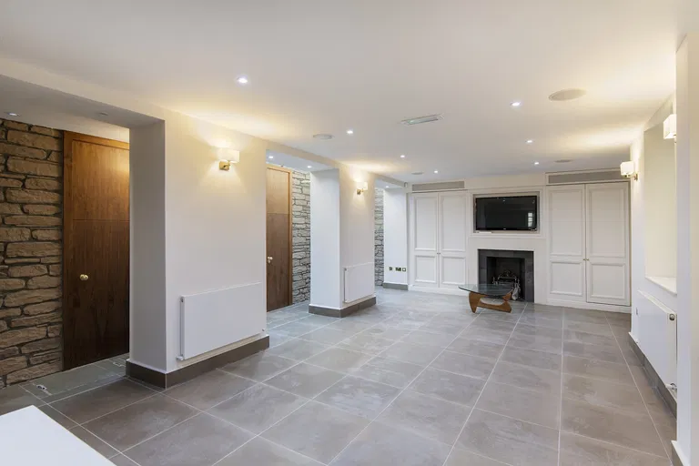 United Kingdom, London - City of Westminster | Sale, House, Eight-bedroom (9+1), 639 m²